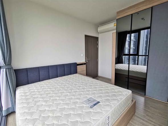 bedroom of THE LINE Wongsawang