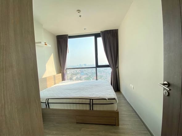 bedroom of THE LINE Wongsawang
