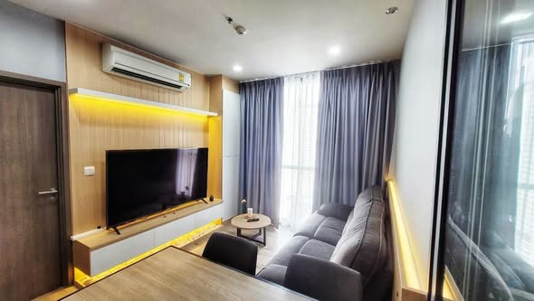 bedroom and living room of THE LINE Wongsawang