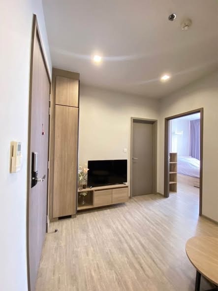 bedroom and room interior of THE LINE Wongsawang