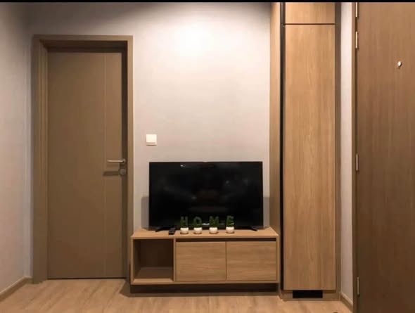 room interior of THE LINE Wongsawang