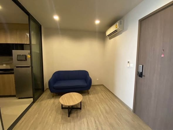 room interior of THE LINE Wongsawang