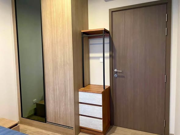 room interior of THE LINE Wongsawang
