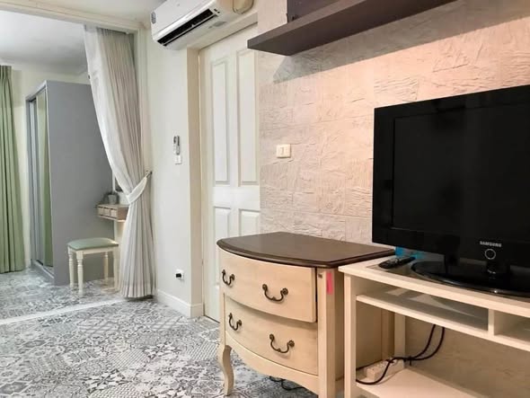bedroom of The Link 3