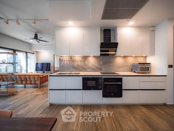 kitchen of The Lofts Asoke