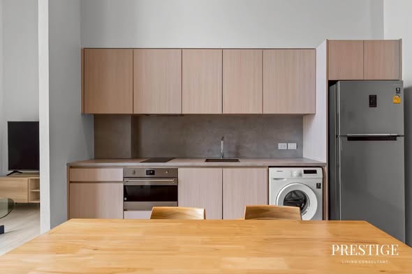 The Lofts Silom by Raimon Land