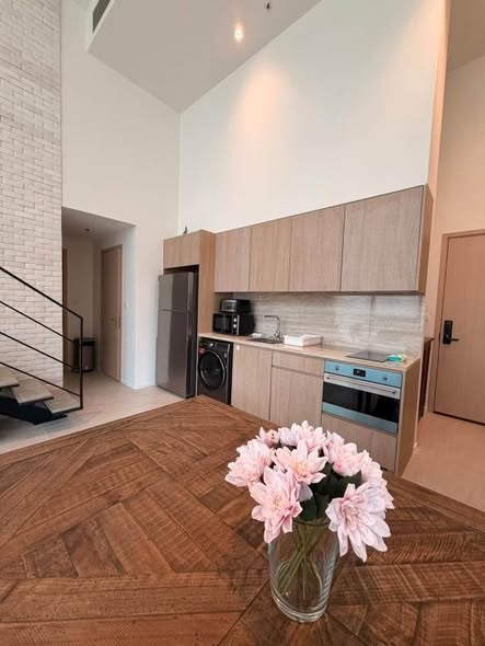 kitchen of The Lofts Silom by Raimon Land