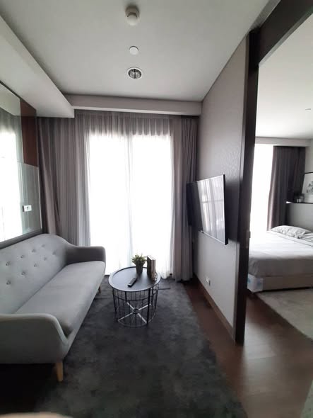 bedroom of The Lumpini 24