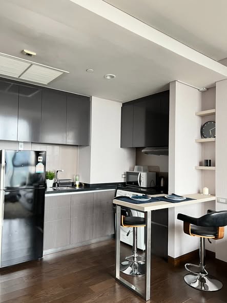 kitchen of The Lumpini 24