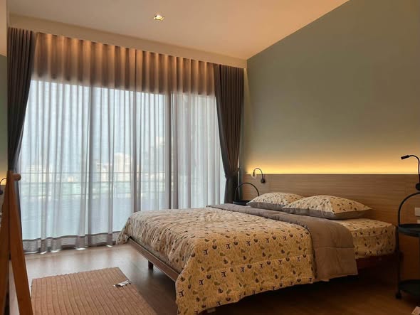 bedroom of The Madison