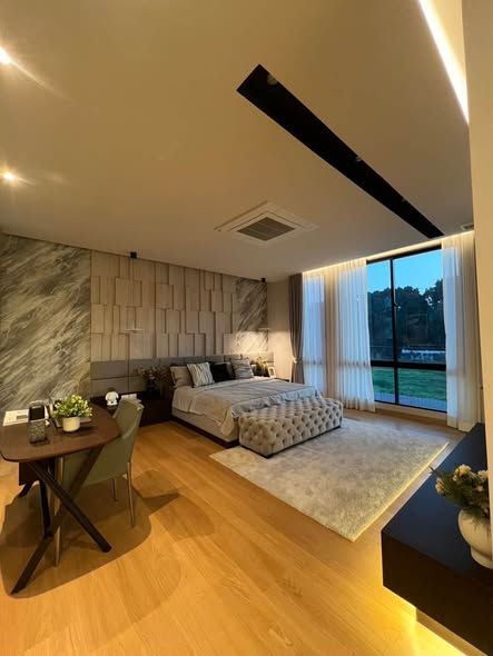bedroom of The Master Reflexion @BTS Onnut