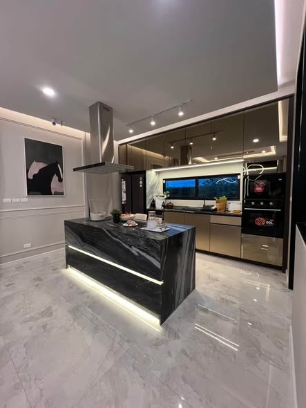 kitchen of The Master Reflexion @BTS Onnut
