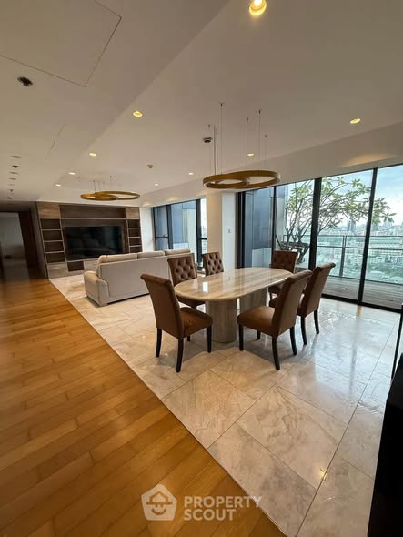 The Met Condominium