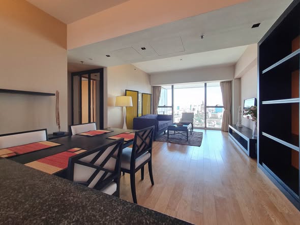 living room and room interior of The Met Condominium