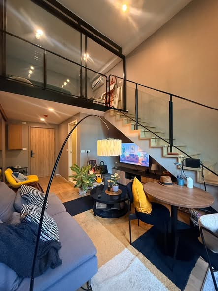 living room and room interior of The Met Condominium