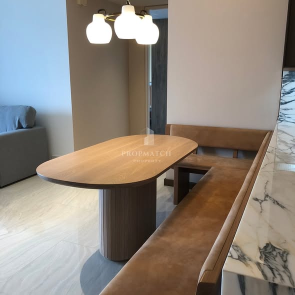 room interior of The Met Condominium