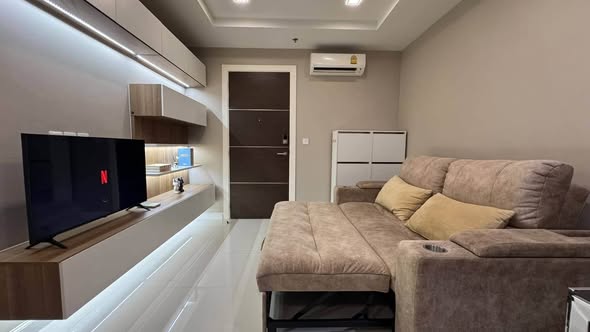 bedroom of The Metropolis Samrong