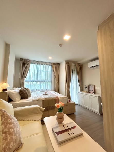 bedroom and living room of THE MUVE Bangkhae