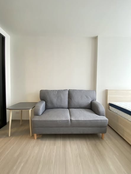 bedroom and living room of THE MUVE Sukhumvit 107
