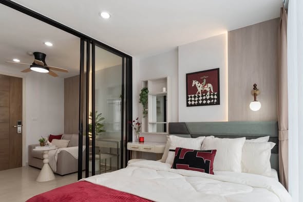 bedroom and room interior of The Niche Mono Sukhumvit 50