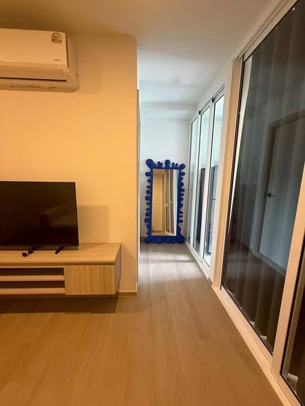 bedroom and room interior of The Origin Phahol 57
