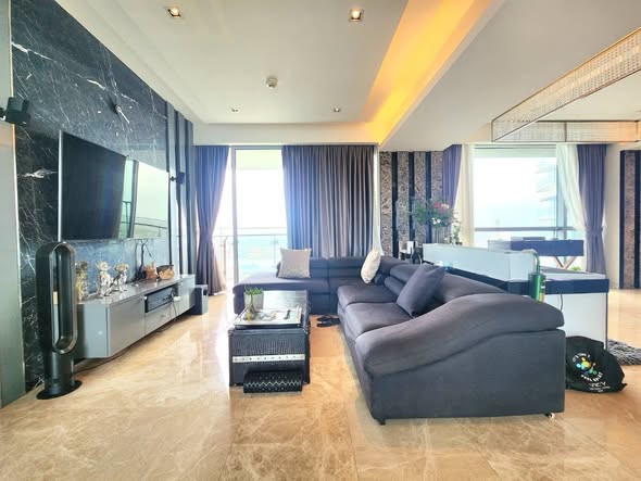 living room and bedroom of The Pano