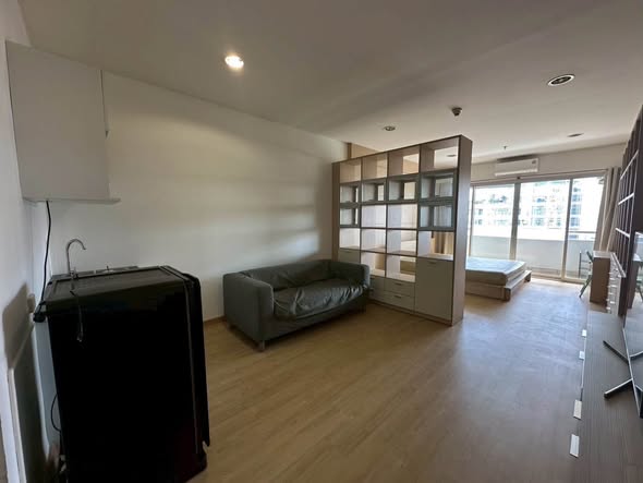 bedroom and room interior of The Platinum Condominium
