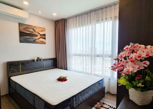 bedroom of The Politan Aqua