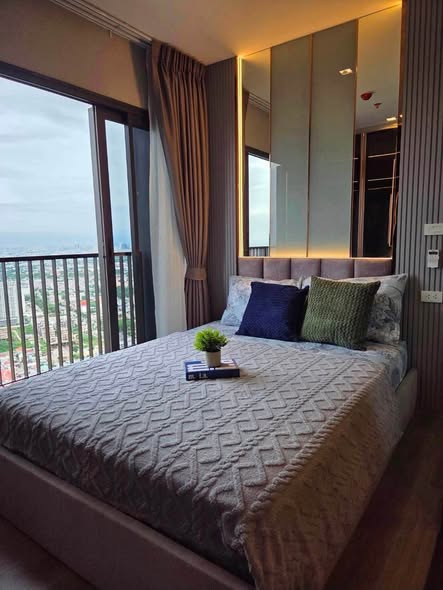 bedroom of The Politan Aqua