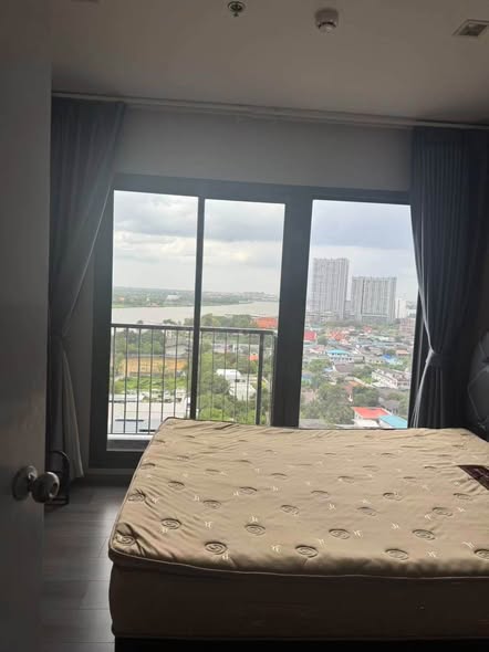 bedroom of The Politan Rive