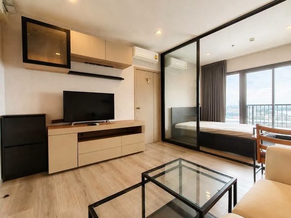 living room and bedroom and room interior of The Politan Rive