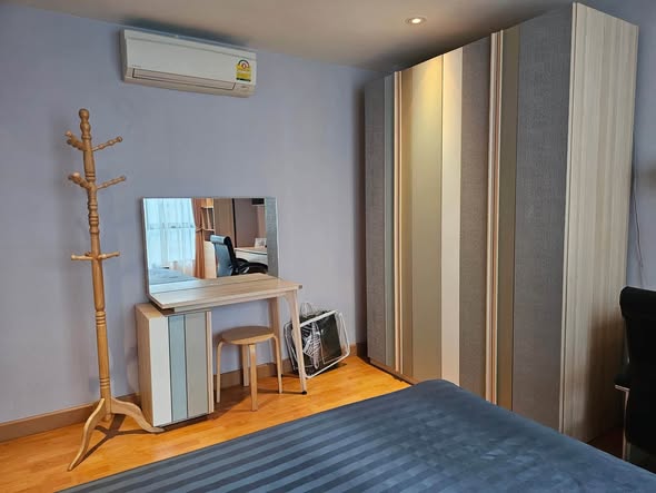 bedroom of The President Condo Sukhumvit 81