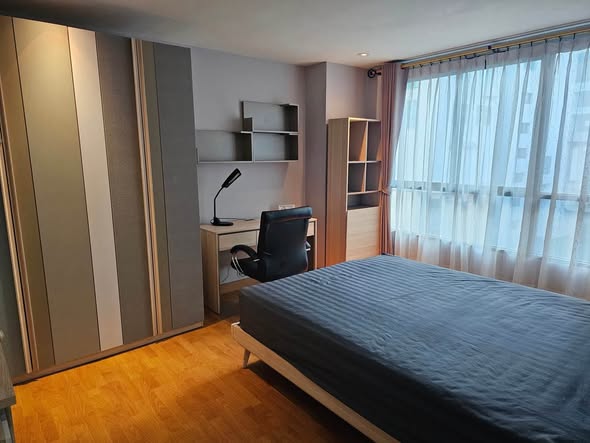 bedroom and room interior of The President Condo Sukhumvit 81