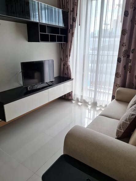 living room and bedroom of The President Condo Sukhumvit 81