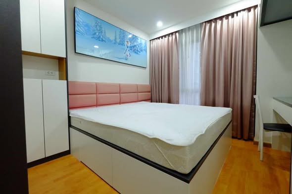 bedroom of The President Sathon-Ratchaphruek 1