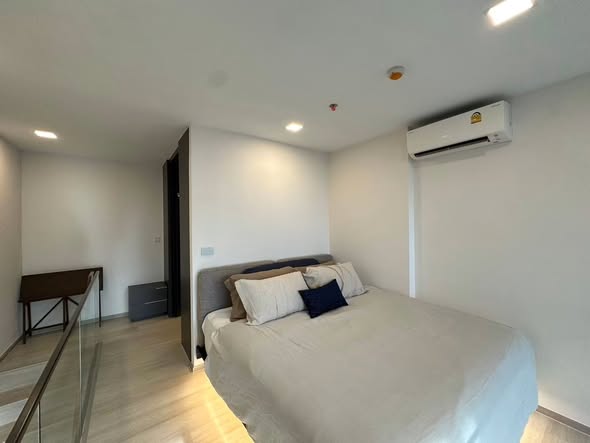 bedroom of The Privacy Jatujak