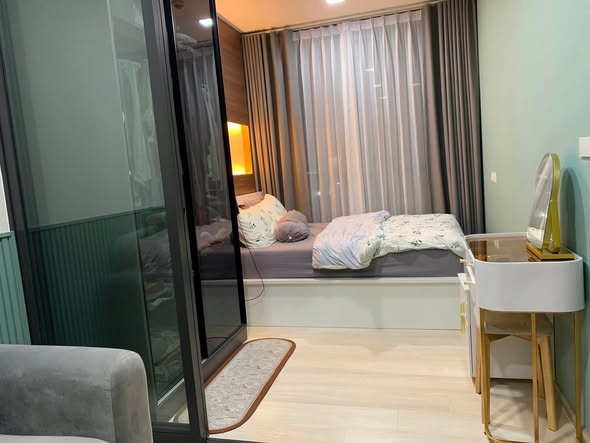 bedroom and bathroom of The Privacy Jatujak
