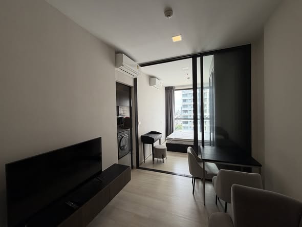living room and room interior of The Privacy Jatujak