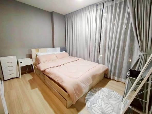 bedroom of The Privacy S101