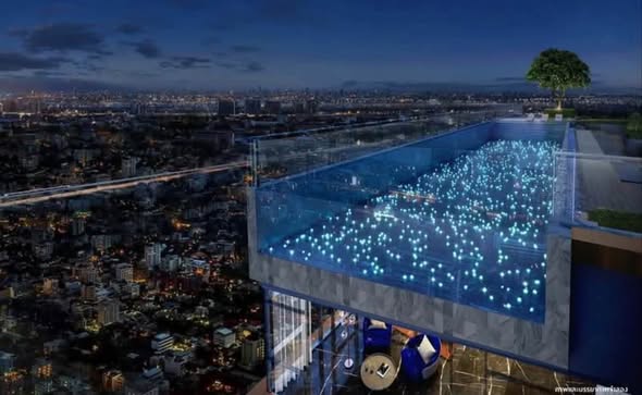 pool of The Privacy Tha Phra Interchange