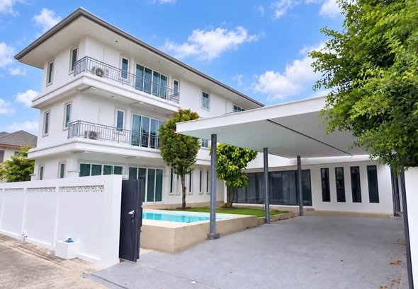 The Private Residence Rajdamri