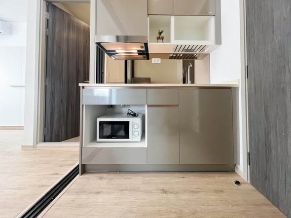 room interior and kitchen of The Rich Rama 9 – Srinagarindra
