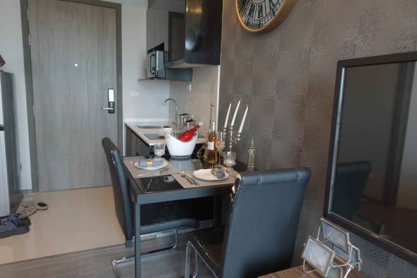 room interior of The Rich Sathon-Taksin