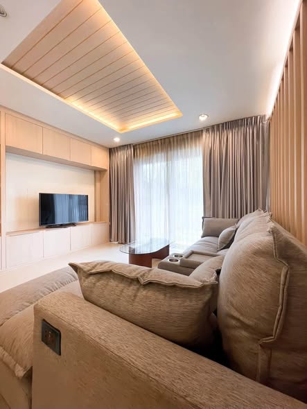bedroom and living room of The Rise Sukhumvit 39