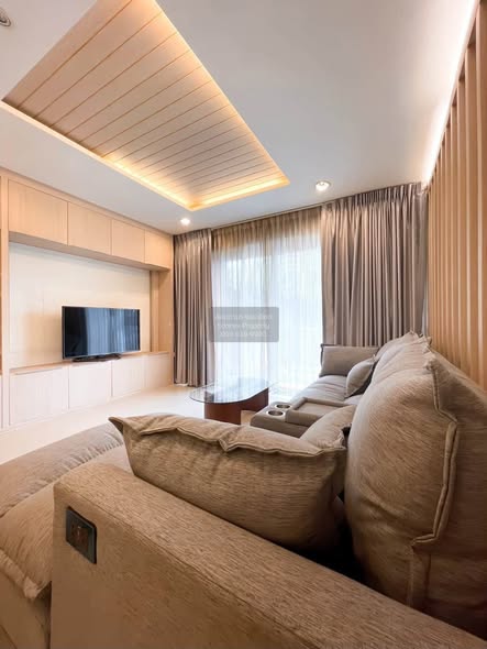 bedroom and living room of The Rise Sukhumvit 39