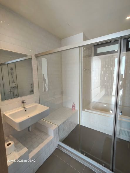room interior and bathroom of The Rise Sukhumvit 39