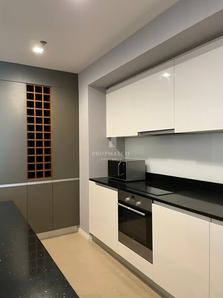 bathroom of The River Condominium