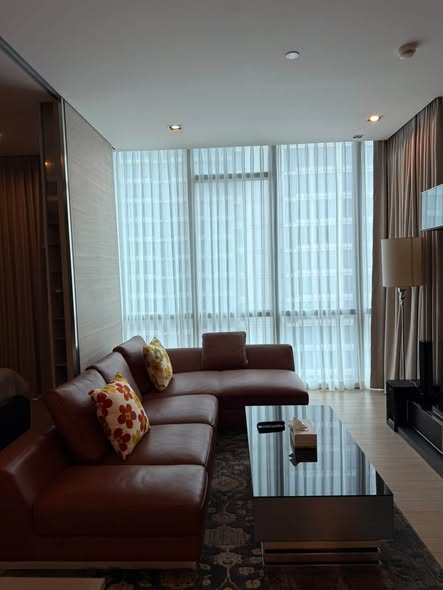 bedroom and living room and room interior of The Room Sukhumvit 21
