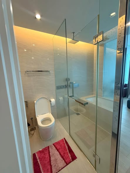 room interior and bathroom of The Room Sukhumvit 21