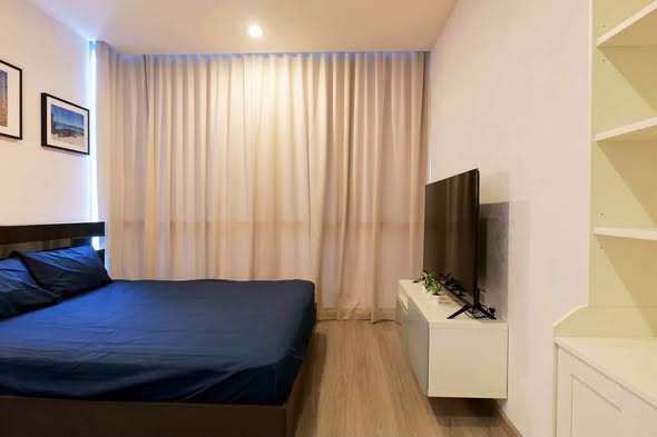 bedroom of The Room Sukhumvit 69